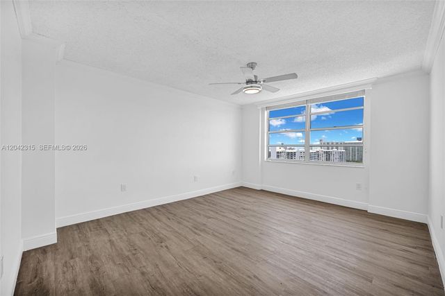 2750 NE 183rd St 2410, Aventura, FL 33160