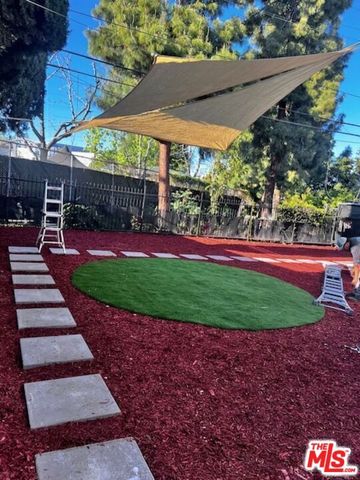 5633 La Mirada Avenue, Los Angeles, CA 90038