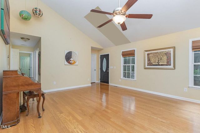412 Widgeon Way, Mebane, NC 27302