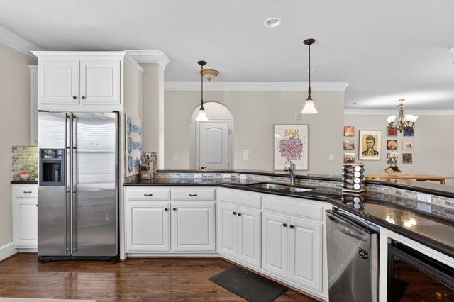 5801 Hillcrest Avenue 06, University Park, TX 75205