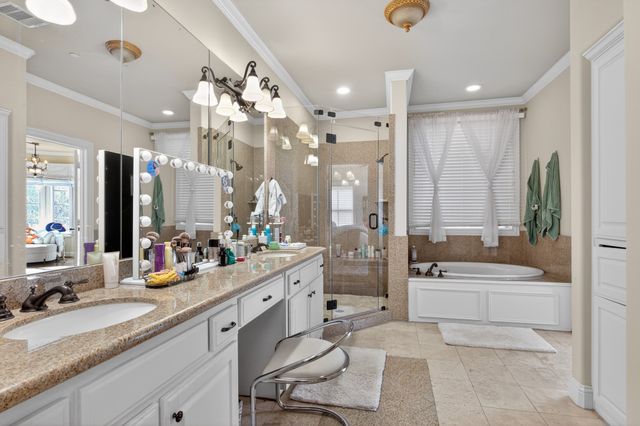 5801 Hillcrest Avenue 06, University Park, TX 75205