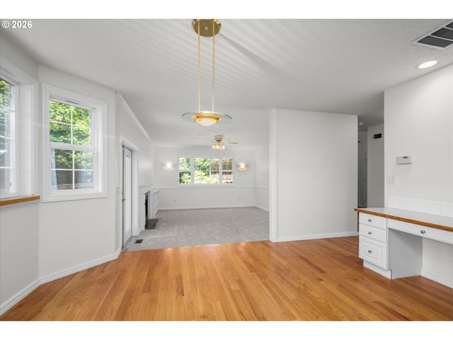 2331 TODD St, Eugene, OR 97405