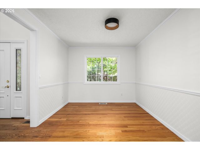 2331 TODD St, Eugene, OR 97405