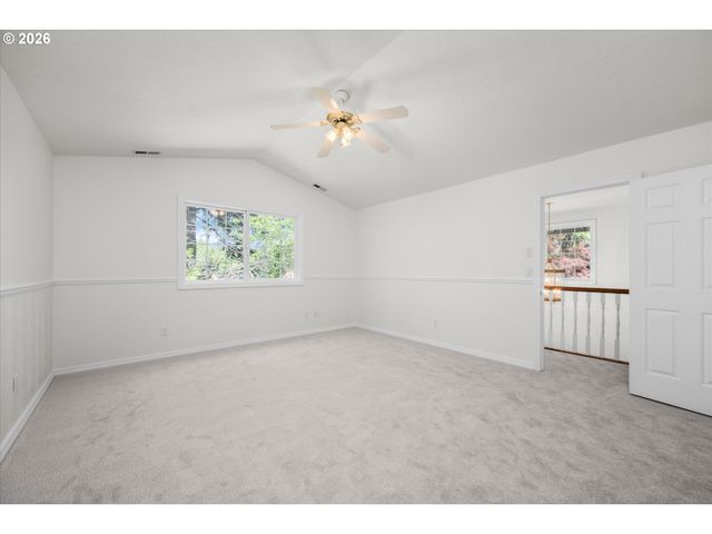 2331 TODD St, Eugene, OR 97405