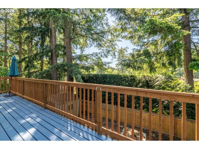 2331 TODD St, Eugene, OR 97405