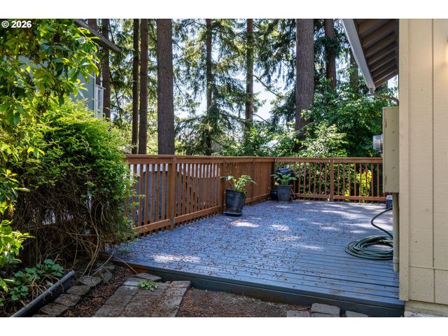 2331 TODD St, Eugene, OR 97405
