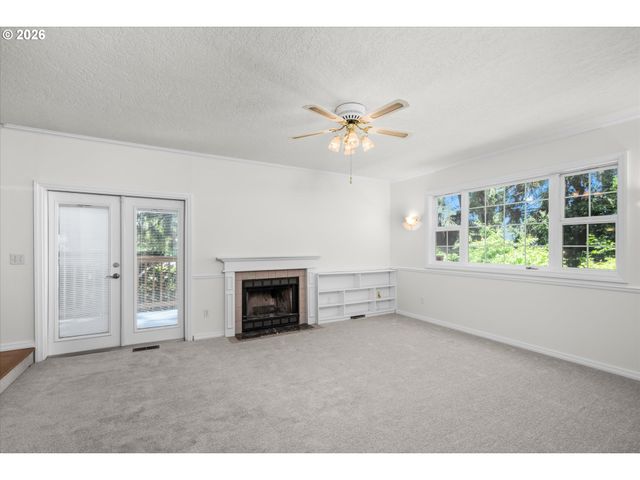 2331 TODD St, Eugene, OR 97405