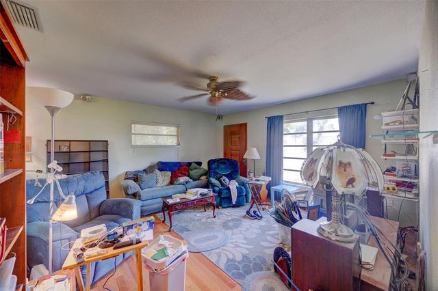 9324 N TAMPA STREET, Tampa, FL 33612