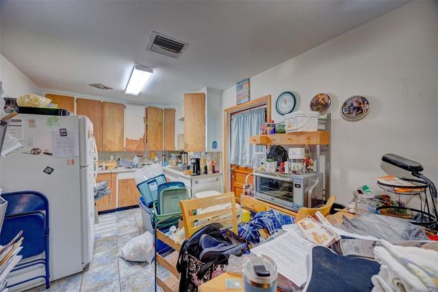 9324 N TAMPA STREET, Tampa, FL 33612