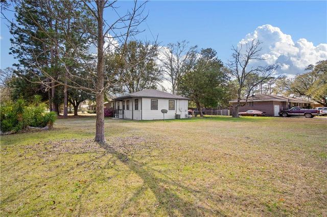 809 James Street, Saraland, AL 36571