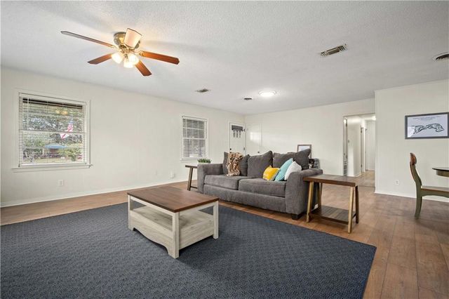 809 James Street, Saraland, AL 36571