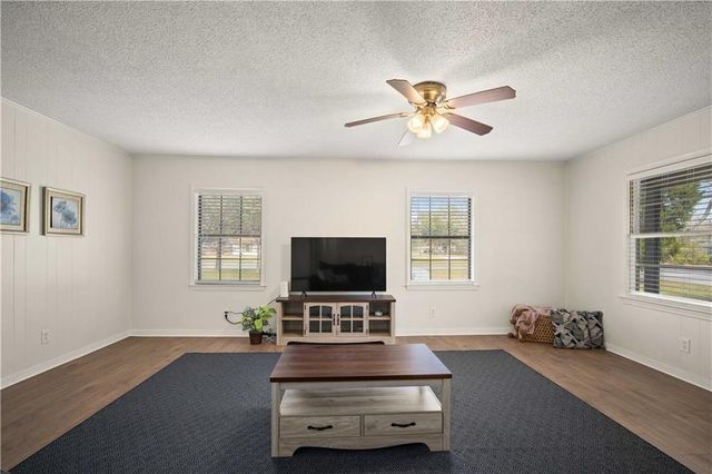 809 James Street, Saraland, AL 36571