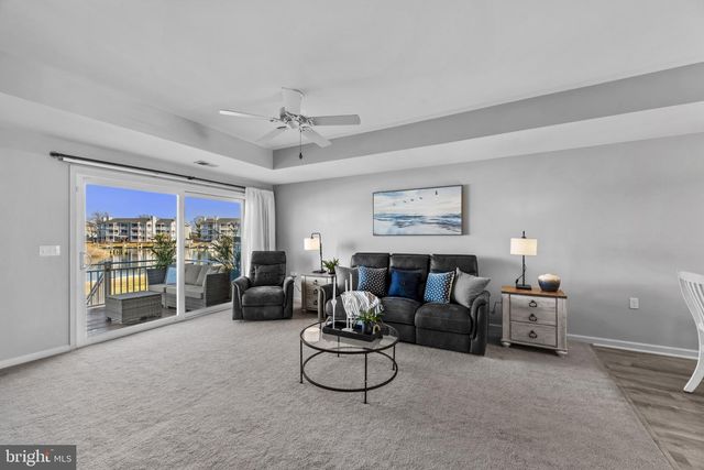 902 OYSTER COVE DR, Grasonville, MD 21638