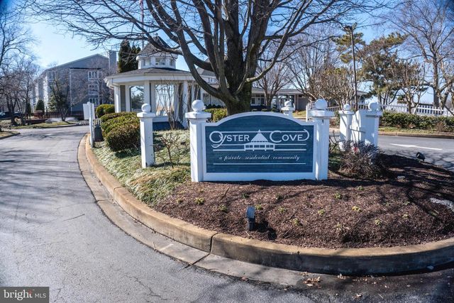 902 OYSTER COVE DR, Grasonville, MD 21638