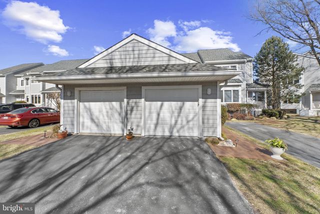 902 OYSTER COVE DR, Grasonville, MD 21638