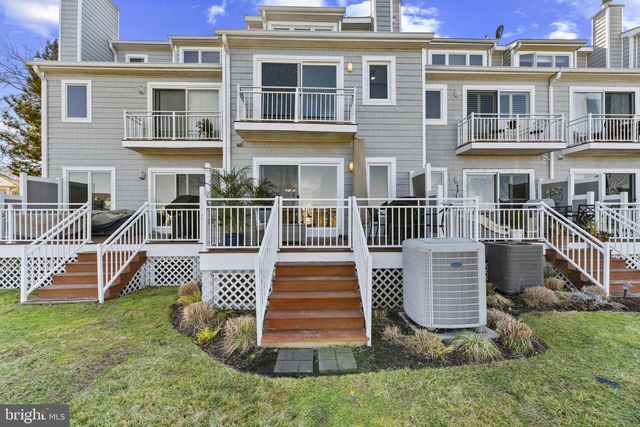 902 OYSTER COVE DR, Grasonville, MD 21638