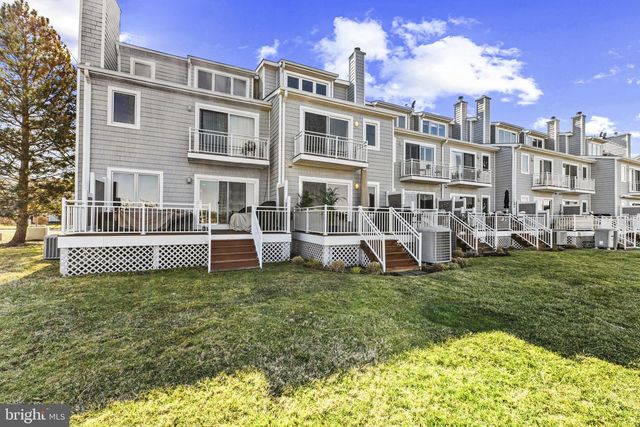 902 OYSTER COVE DR, Grasonville, MD 21638