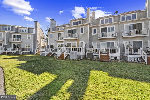 902 OYSTER COVE DR, Grasonville, MD 21638