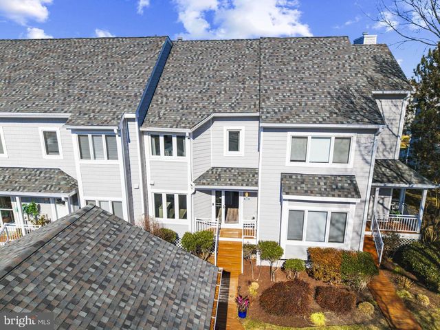 902 OYSTER COVE DR, Grasonville, MD 21638