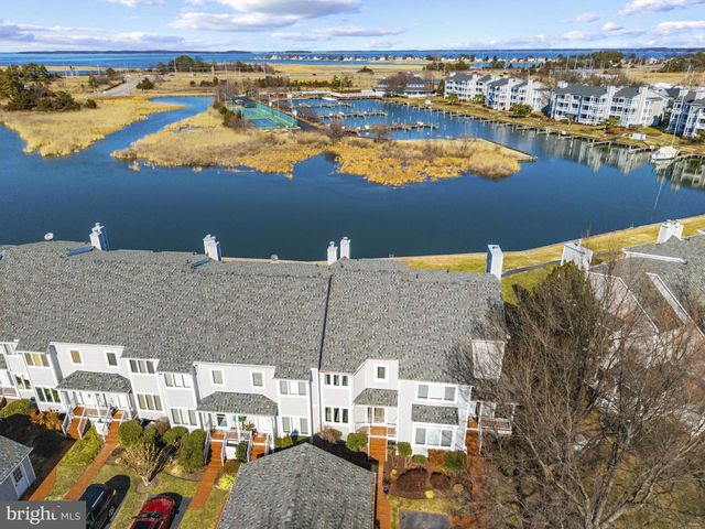 902 OYSTER COVE DR, Grasonville, MD 21638