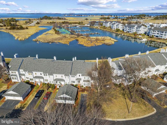 902 OYSTER COVE DR, Grasonville, MD 21638