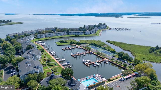 902 OYSTER COVE DR, Grasonville, MD 21638