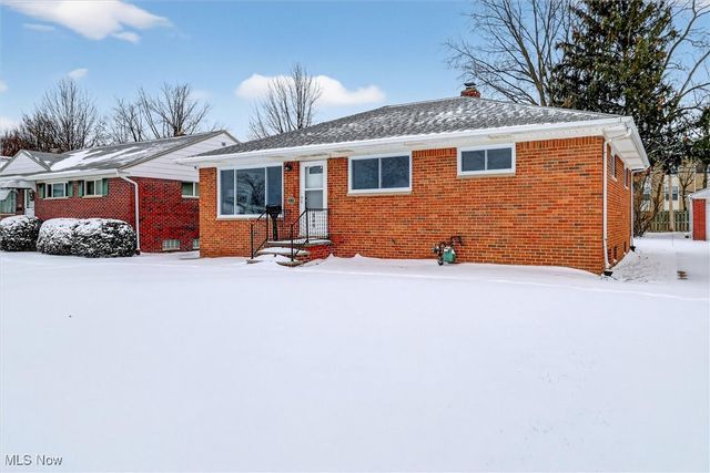 845 Charles Street, Willowick, OH 44095