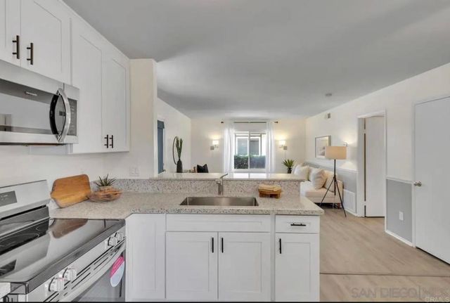 9941 Woodpark Drive, Santee, CA 92071