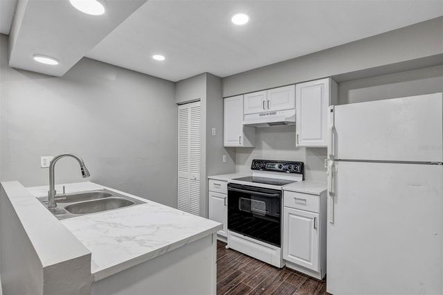 3990 SE 17TH COURT, Ocala, FL 34480