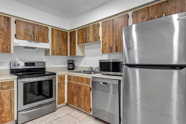 3990 SE 17TH COURT, Ocala, FL 34480