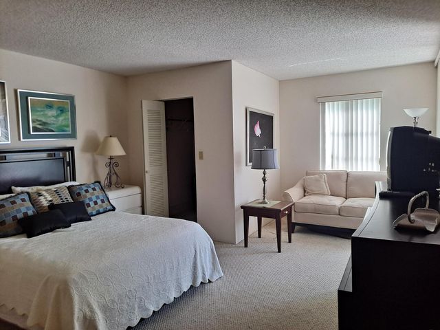 6795 Huntington 405 Lane 405, Delray Beach, FL 33446
