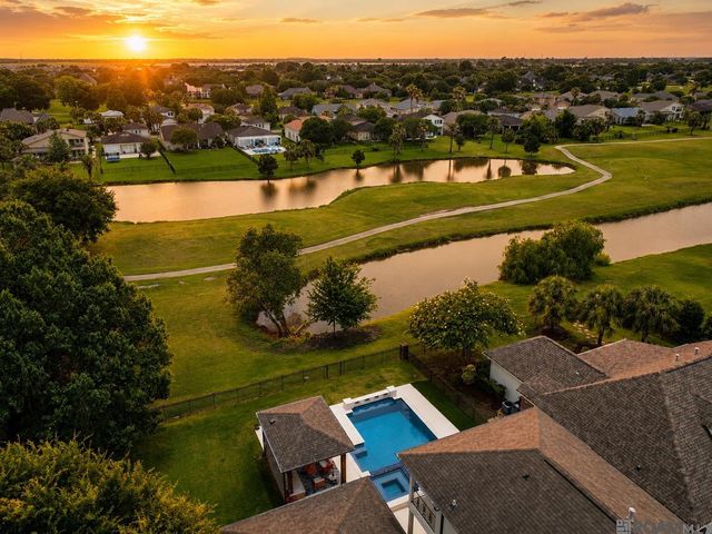 6216 Breeze Point Dr, Gonzales, LA 70737