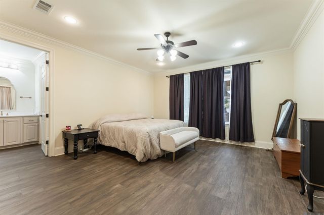 6216 Breeze Point Dr, Gonzales, LA 70737