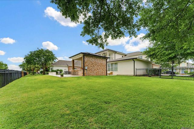 6216 Breeze Point Dr, Gonzales, LA 70737