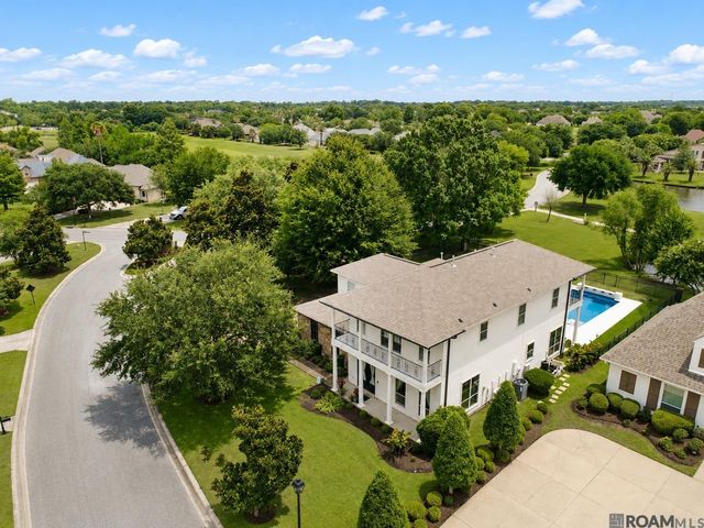 6216 Breeze Point Dr, Gonzales, LA 70737