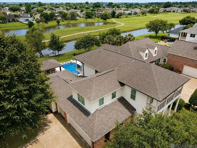 6216 Breeze Point Dr, Gonzales, LA 70737