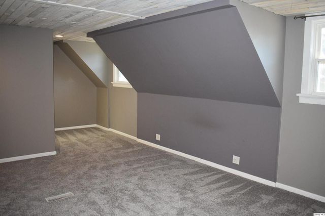 2119 Jefferson St, Quincy, IL 62301