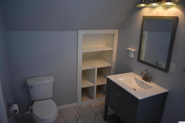 2119 Jefferson St, Quincy, IL 62301