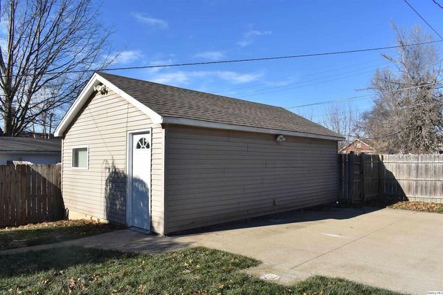 2119 Jefferson St, Quincy, IL 62301