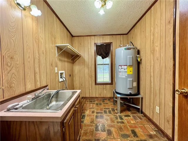 235 PROSPECT Road, Dry Prong, LA 71423