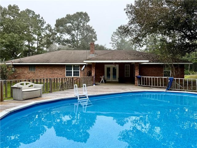 235 PROSPECT Road, Dry Prong, LA 71423