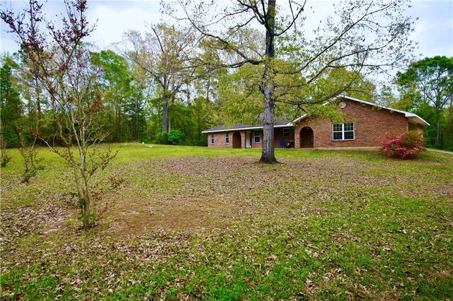 235 PROSPECT Road, Dry Prong, LA 71423