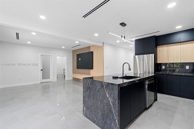 4800 SW 61st Ave, Davie, FL 33314