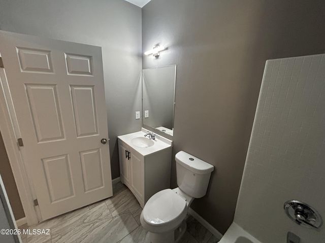 512 N Cherokee Avenue, Tucson, AZ 85745