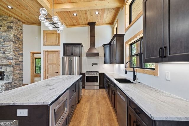 216 Old Orchard Road, Ellijay, GA 30536