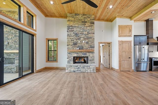 216 Old Orchard Road, Ellijay, GA 30536