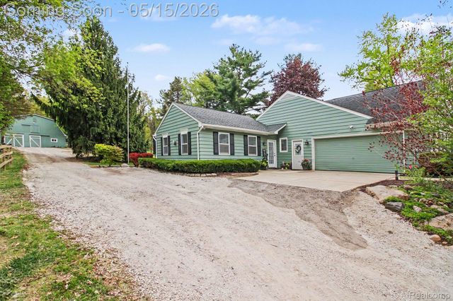 2601 Old Plank Road, Milford Charter Township, MI 48381