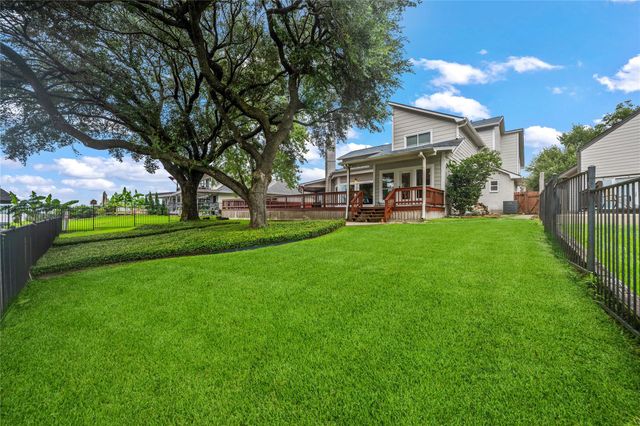 8311 Amber Cove Drive, Houston, TX 77346