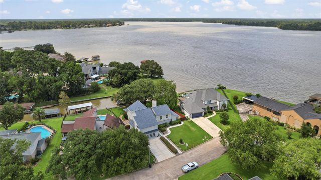 8311 Amber Cove Drive, Houston, TX 77346