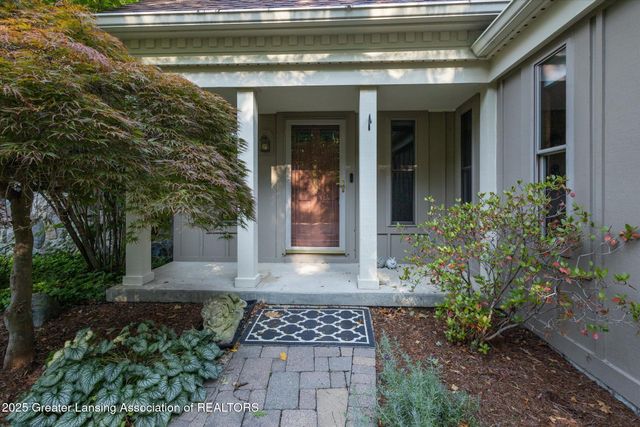 12931 Oneida Woods Trail, Grand Ledge, MI 48837